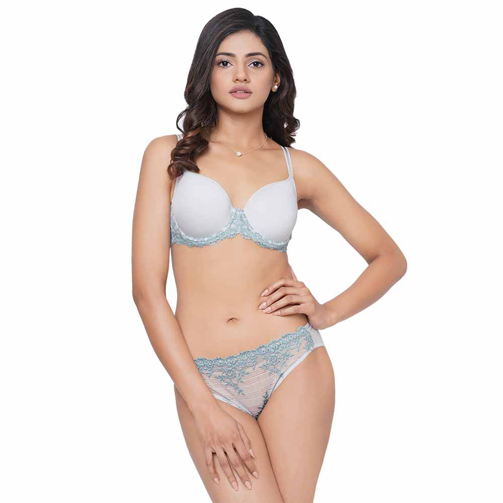Embrace Lace Contour Padded Wired 3/4th Cup Everyday Wear Medium coverage T-Shirt Bra - Light Blue