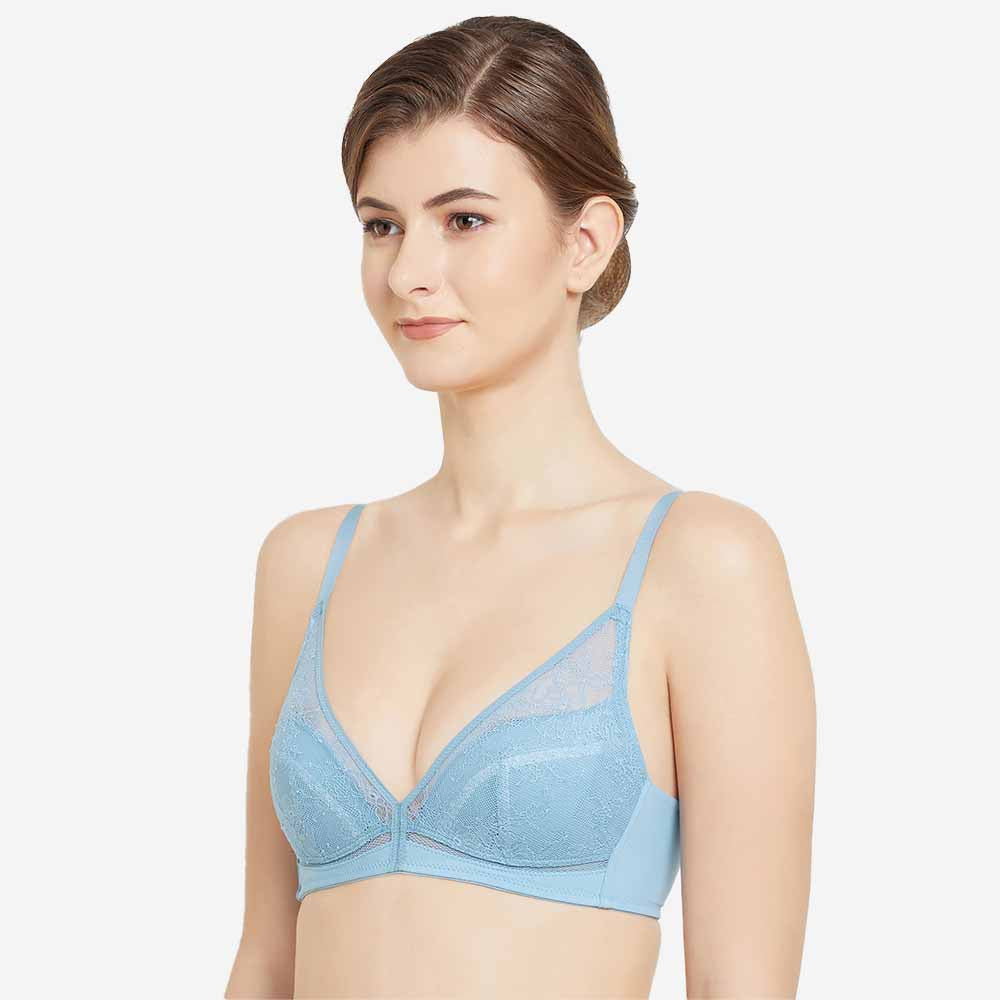Looping Padded Non-wired  3/4th Cup Everyday Wear Medium coverage Lace Bra - Blue