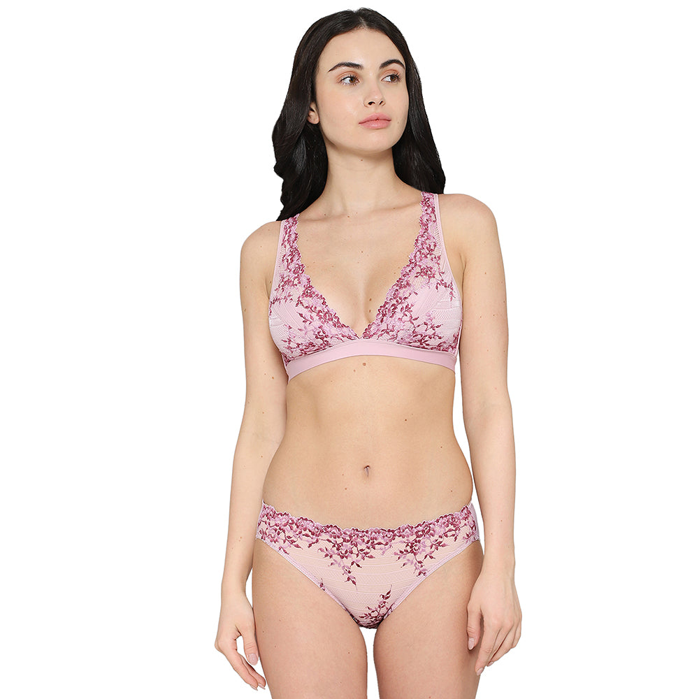 Embrace Lace Low Waist Medium Coverage Bridal Wear Lace Bikini Panty -Light Pink