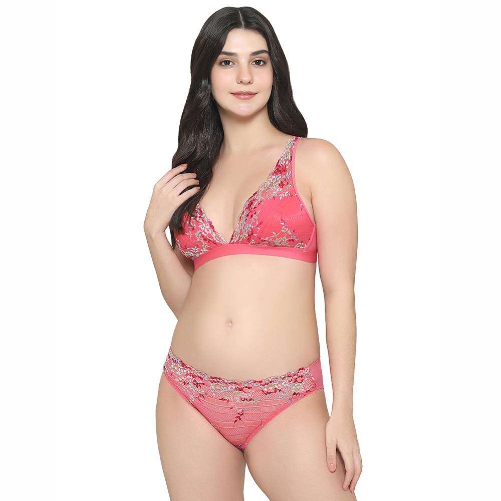 Embrace Lace Non Padded Non Wired 3/4th Cup Bridal Wear Medium coverage Lace Bralette - Pink