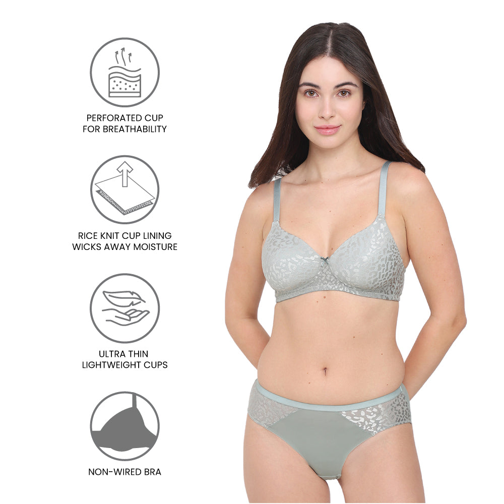 BASICS Bliss Padded Non-wired 3/4th Cup Everyday Wear Lace T-shirt Bra - Green