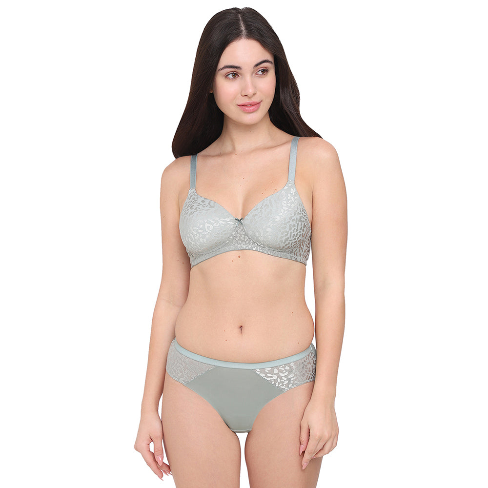 BASICS Bliss Padded Non-wired 3/4th Cup Everyday Wear Lace T-shirt Bra - Green