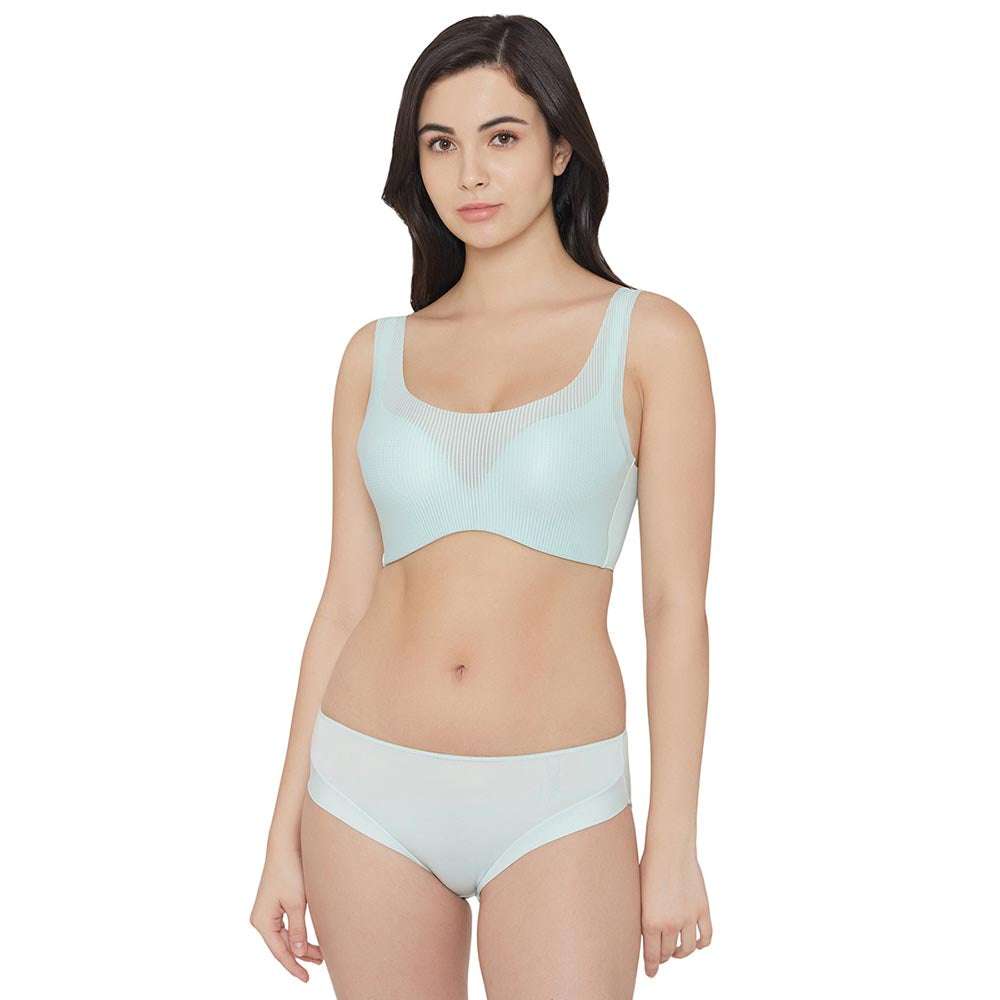 Aura Padded Non-wired 3/4th Cup Everyday Wear Full coverage Bra - Mint Green