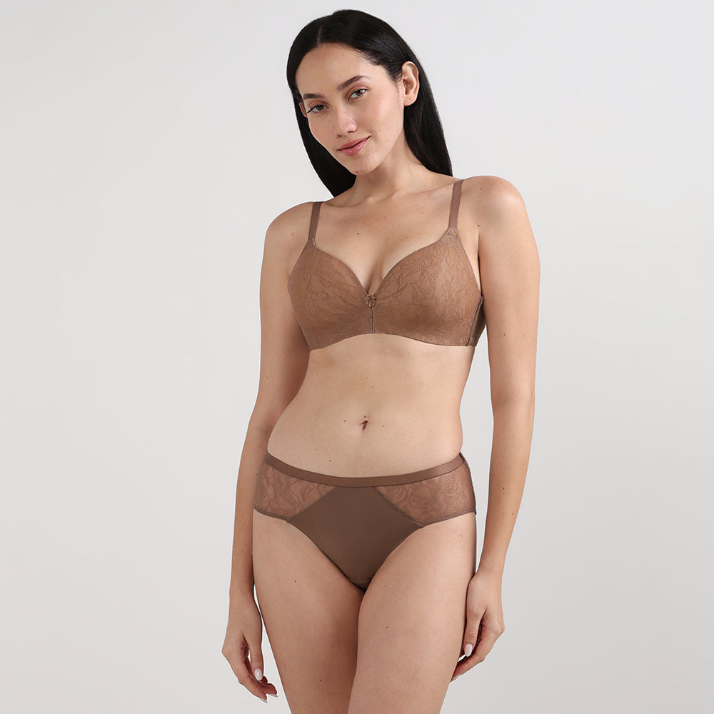 Wacoal Women’s BASICS Zoe Mid-waist Medium Coverage  Everyday wear Hipster Panty-Brown