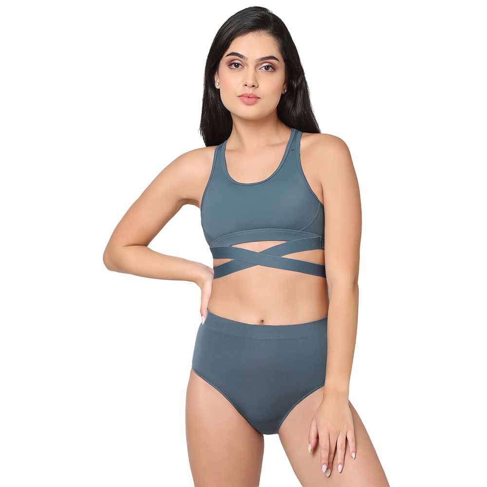 Sports Lover Padded Non-wired Strappy Medium Intensity Full coverage Sports  Bra - Grey